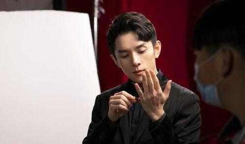 李佳琦最新八卦爆料,揭秘網紅背后的情感糾葛